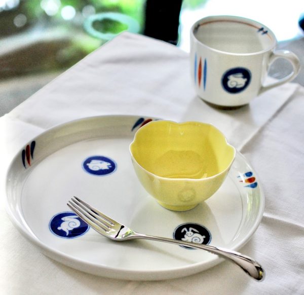 食卓に楽しい、可愛いを運ぶ「うさぎ」シリーズ | 特集 | 有田焼 深川  