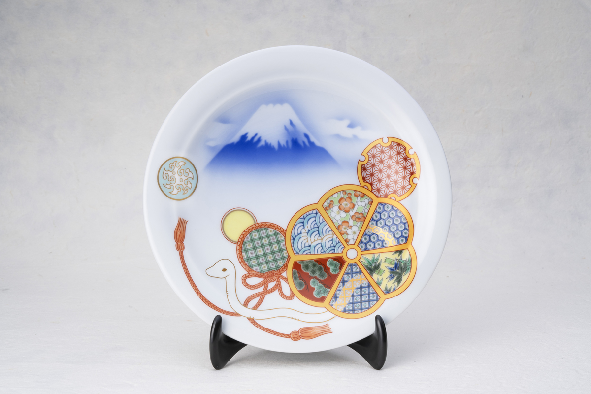 ２０２２年干支『寅』絵皿-お薦め-和食器通販・引き出物・ギフト-普段使いの素敵な和食器-【菖蒲の隠者】 奈良・春日大社 銘々皿・絵馬干支シリーズ 辰